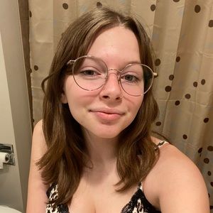 Meet your Posher, Faith